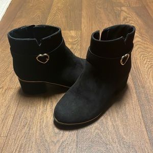 Suede black fashion boot with gold trim and gold heart buckle